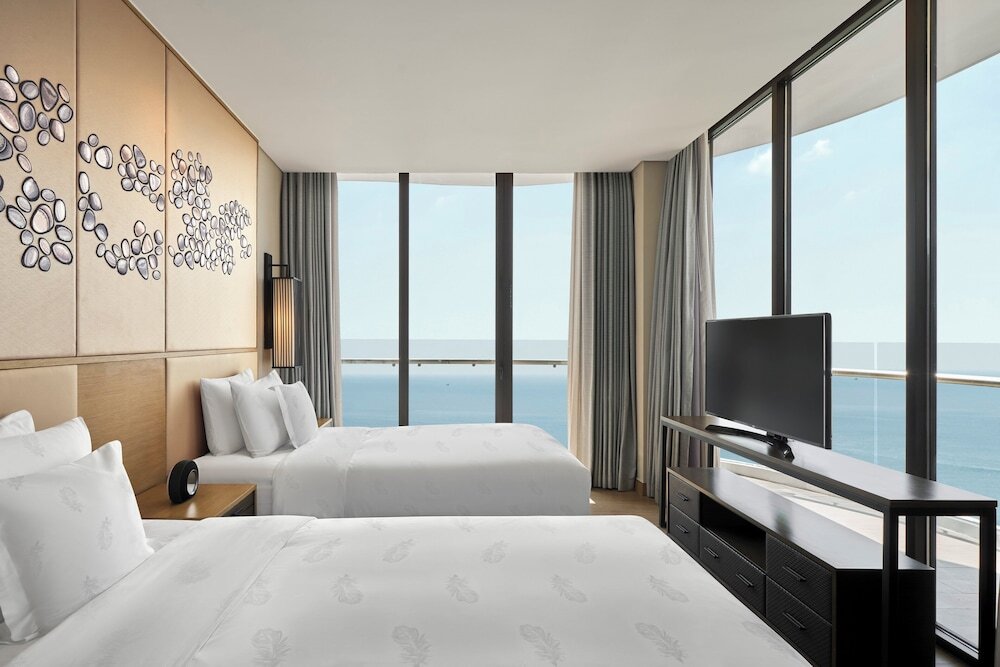 Intercontinental Phu Quoc Long Beach Resort