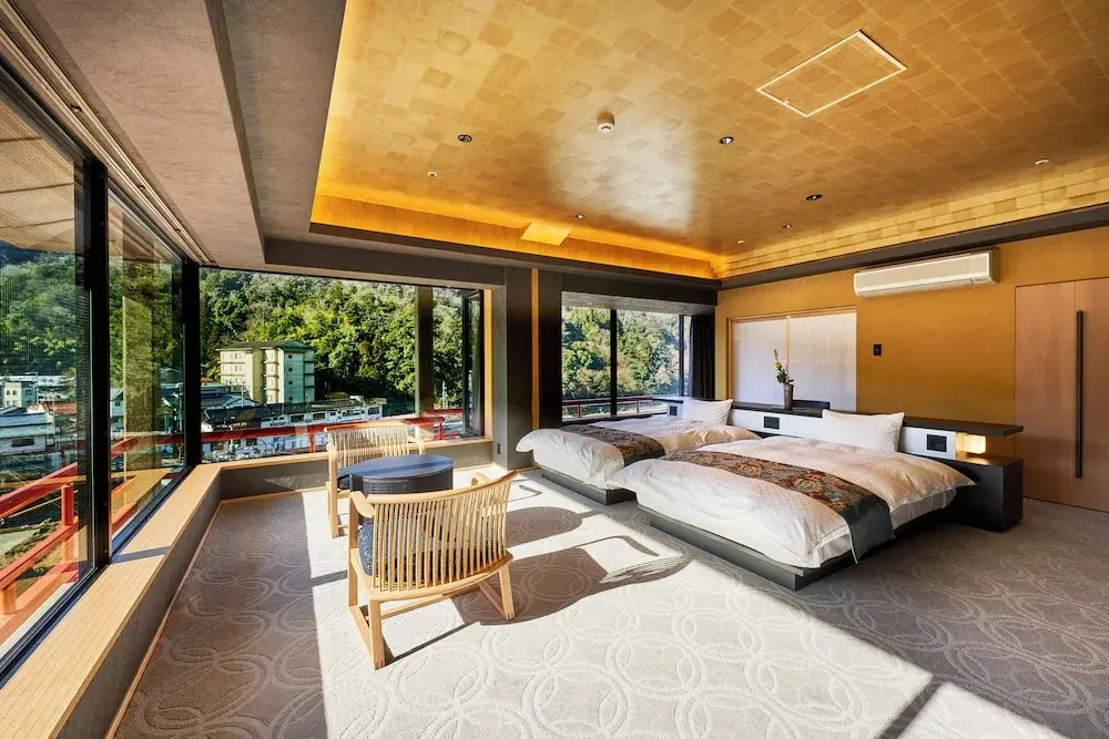 Luxury Suite