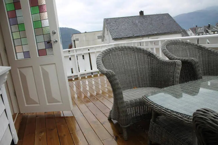 Balcony & Terrace