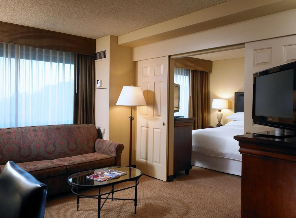 Sheraton Fairplex Suites & Conference Center - Général