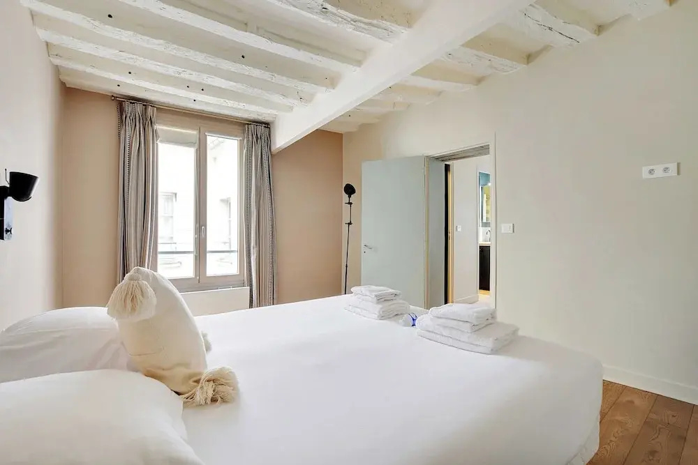 Chic Apartment -1br/4p- Haut Marais / Republique — фото