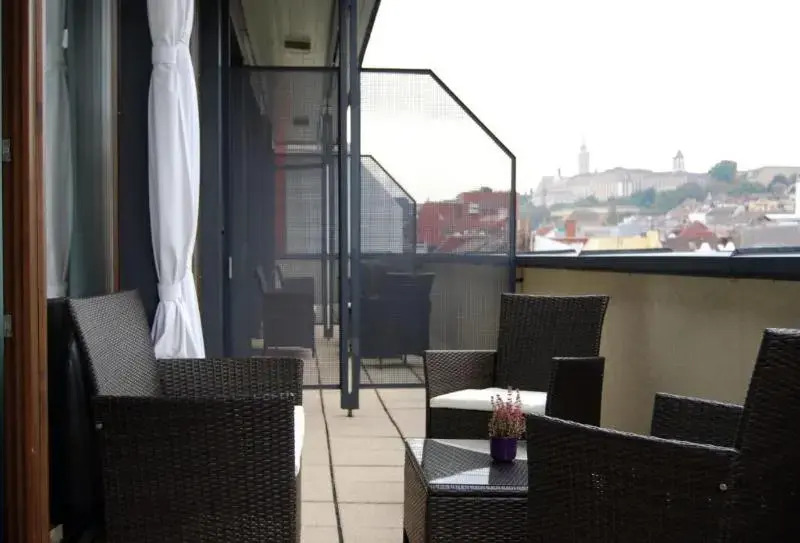 Двухместный номер Standard с балконом двуспальная кровать в Regnum Residence