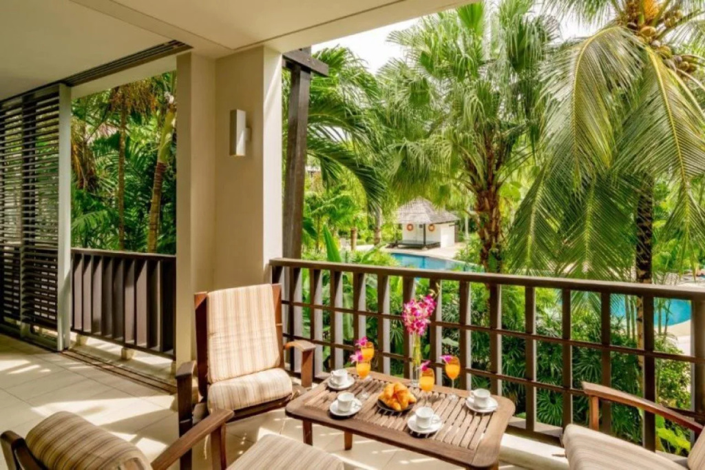 Balcony & Terrace
