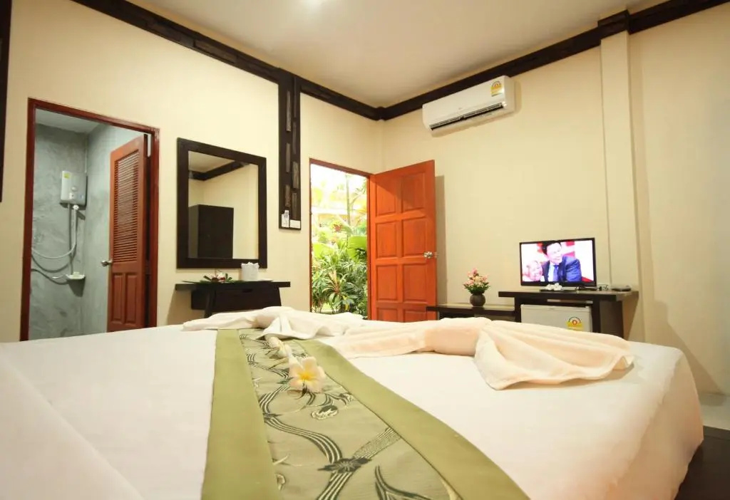 Standard Double room (full double bed)