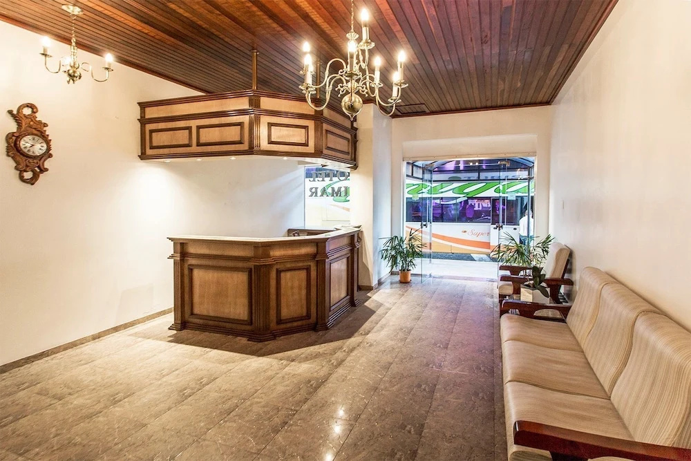 Lobby & Reception