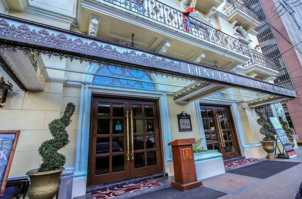 The Luneta Hotel - Chambres