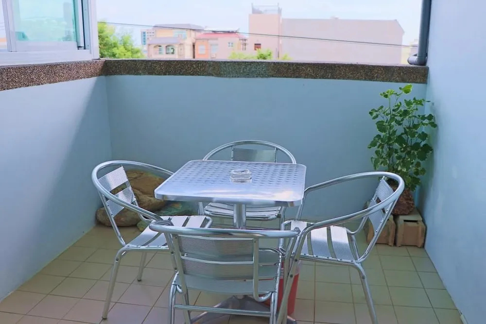Deluxe Quadruple room with balcony