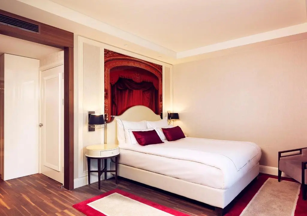 Superior Double room (full double bed)