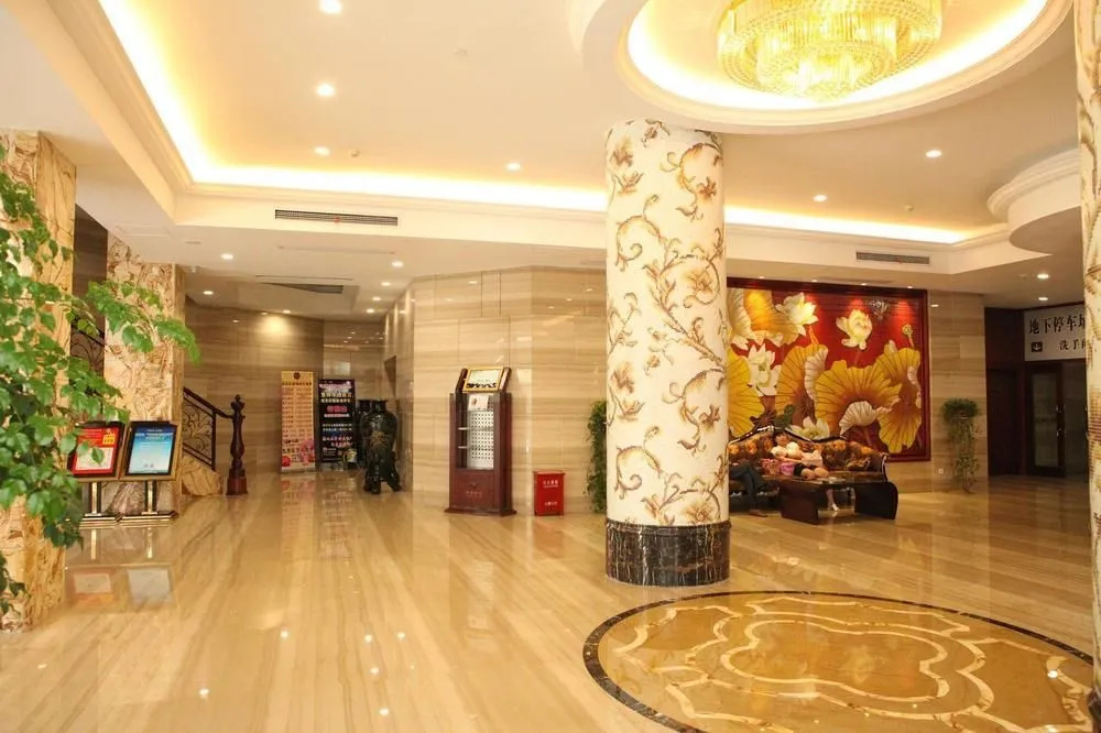 Lobby & Reception