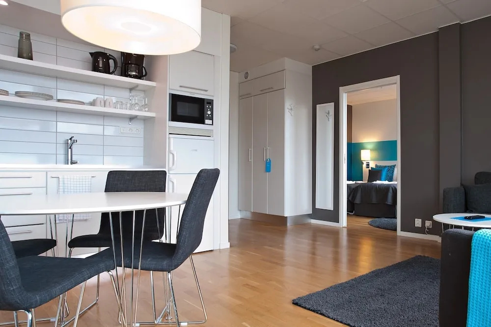 Sky Hotel Apartments Tornet - Chambres