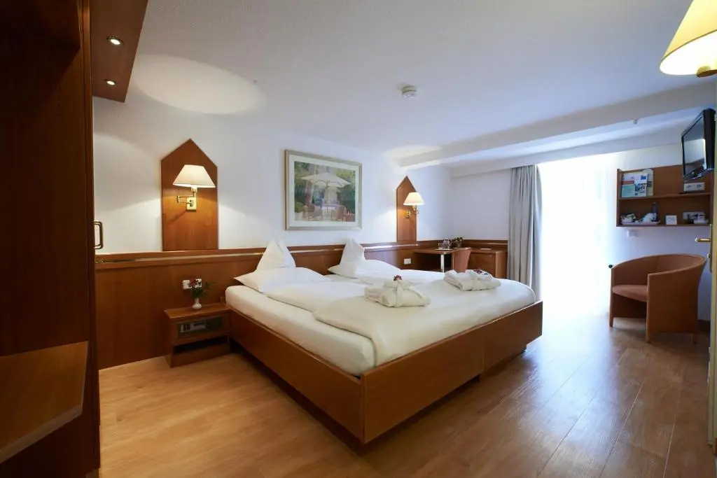 Standard Double room (full double bed)