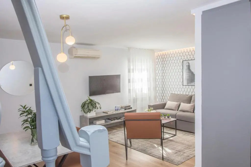 limehome madrid calle santa ana - Chambres