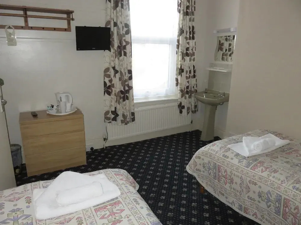 Standard Double room (twin beds)