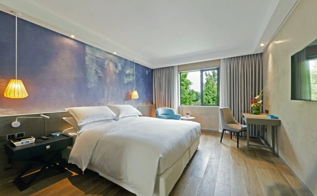 Hotel photo 12
