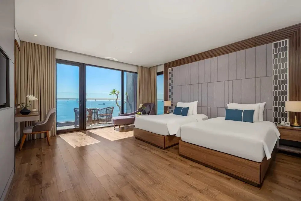 Grand Executive Ocean Double room (twin beds)