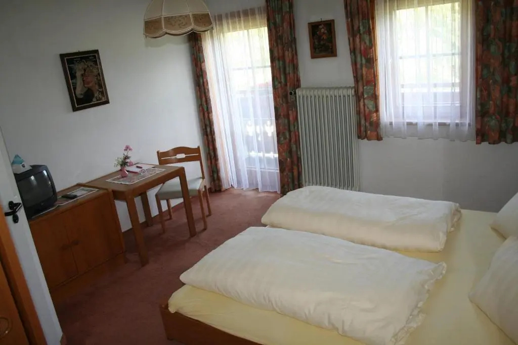 Schweizerhaus - Chambres
