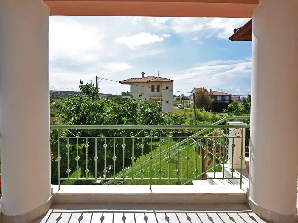 Fotinia Beach House 1st floor - Dionysiou Beac... - фото 12