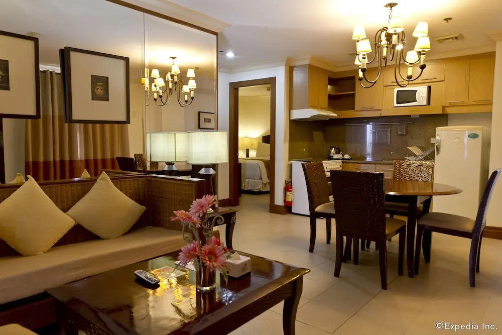 2 Bedrooms Suite with balcony