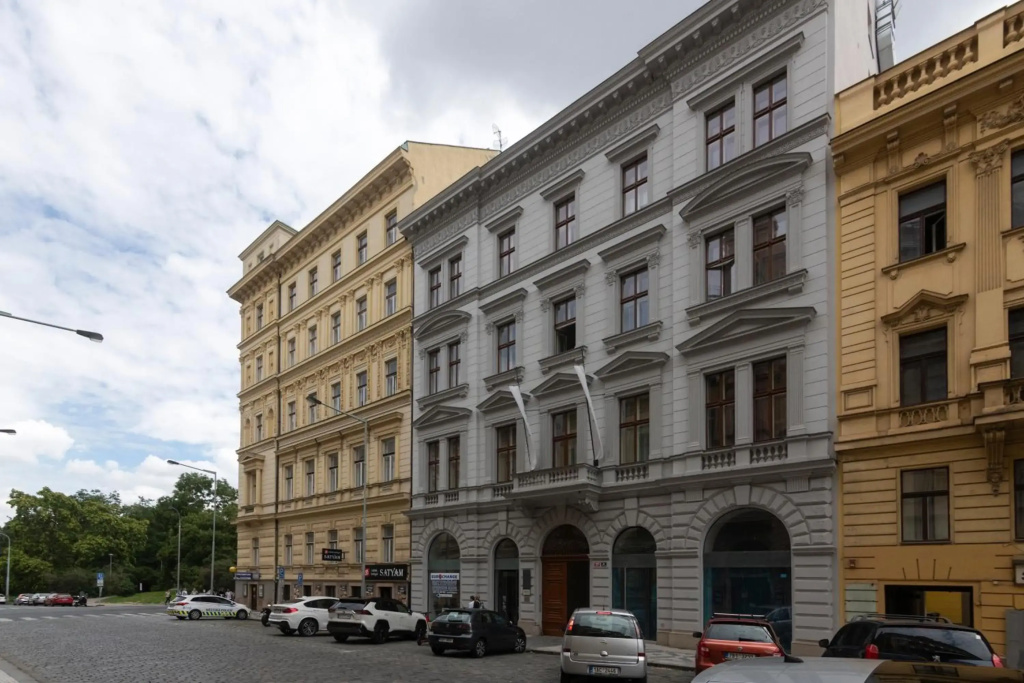 Wager Stays - Golden Tree Loft in the Heart of Prague