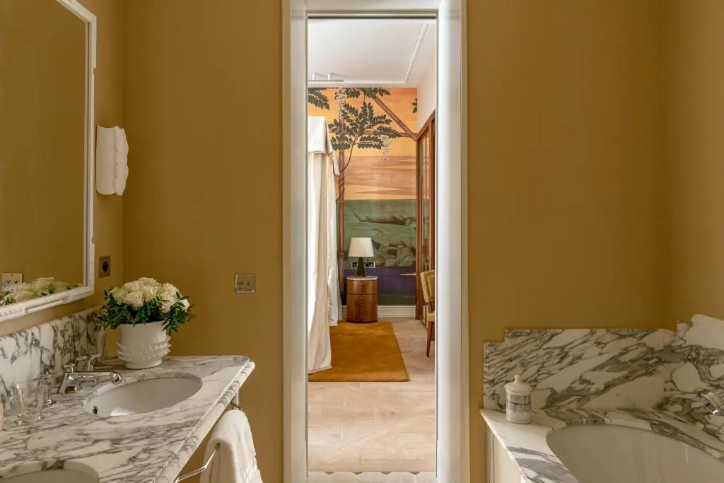 Saint James Paris - Relais & Chateaux 96