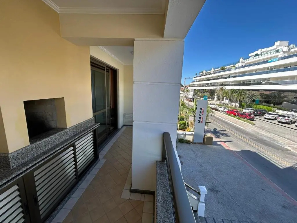 1 Bedroom Apartment with balcony