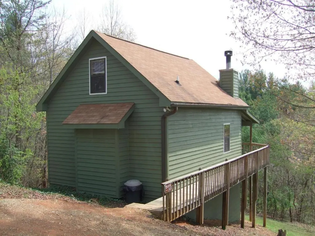 2 Bedrooms Cottage