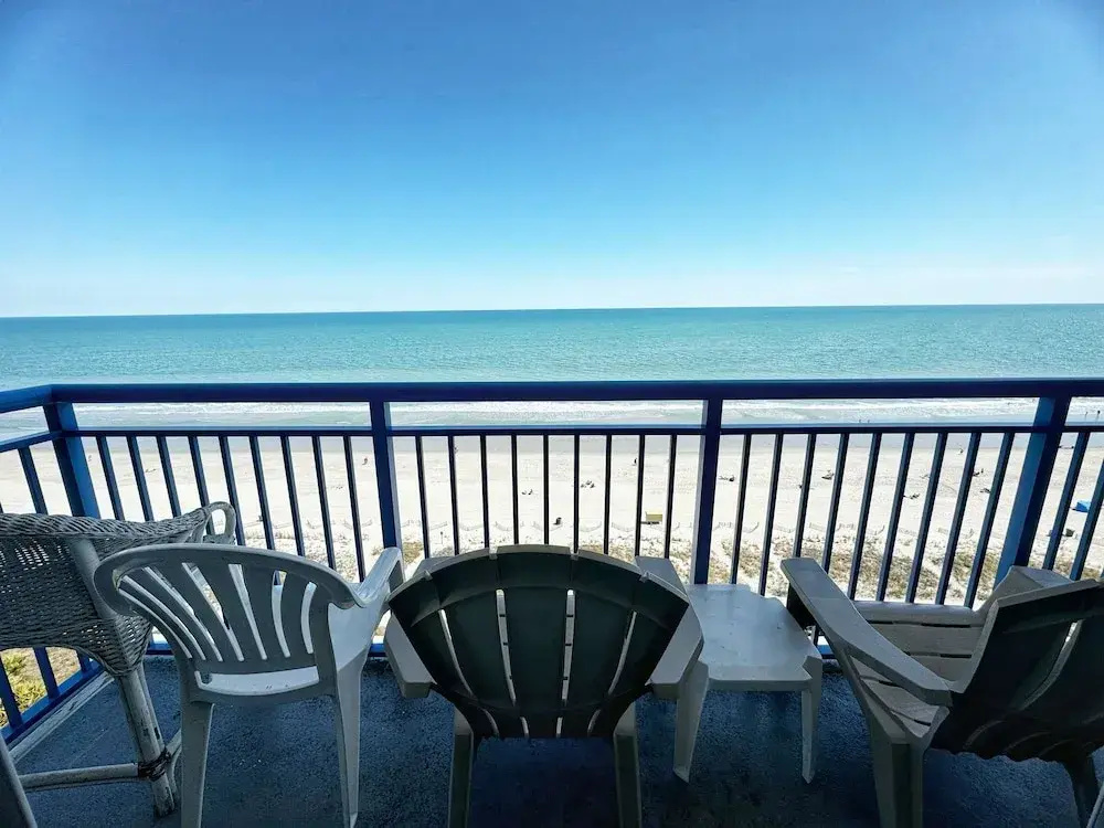 1 Bedroom Standard room with balcony and beachfront