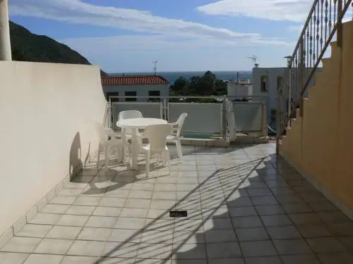 Balcony & Terrace