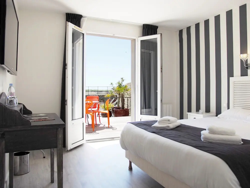 Comfort Double room (full double bed)