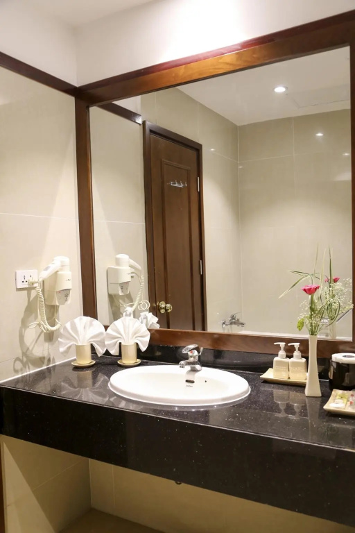 Executive Double room with city view (full double bed)