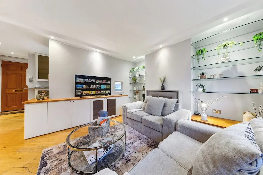 Luxe Stays Putney & Stamford