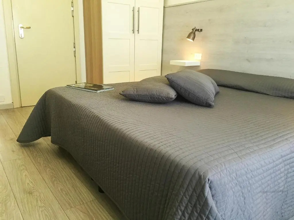 Standard Double room with sea view (full double bed)