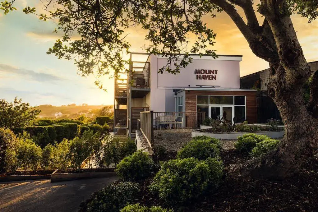 Mount Haven Hotel