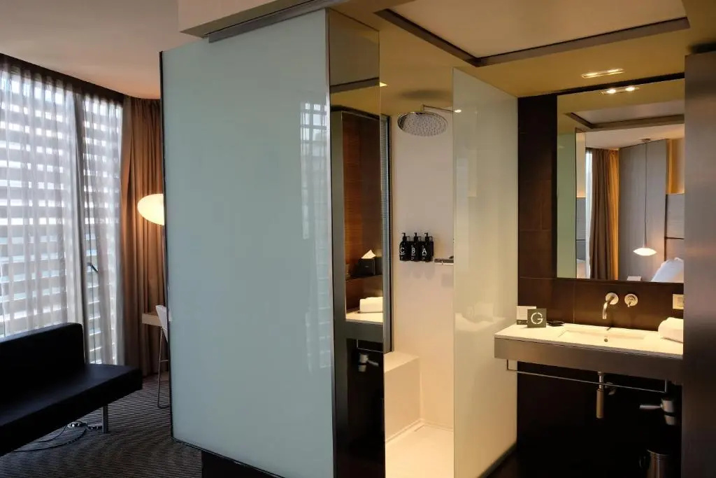 Deluxe Double room (full double bed)