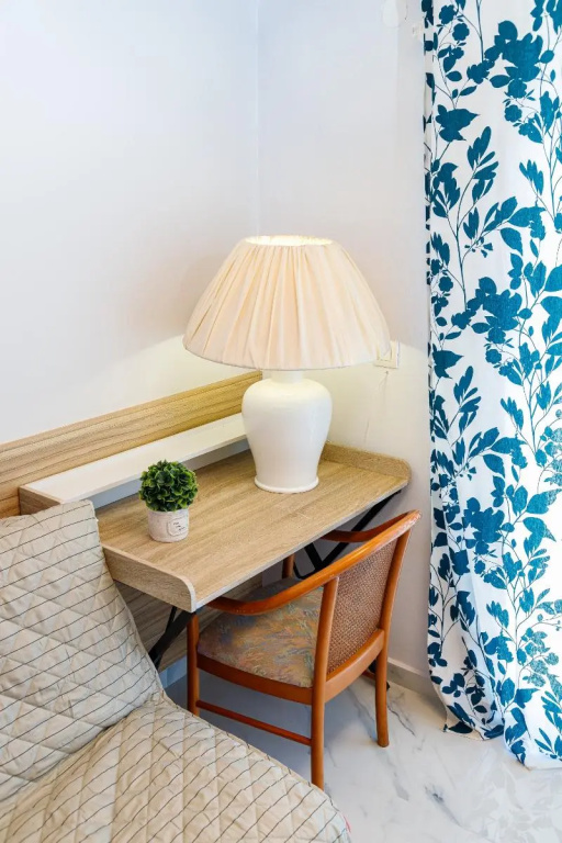 Deluxe Single Suite with sea view