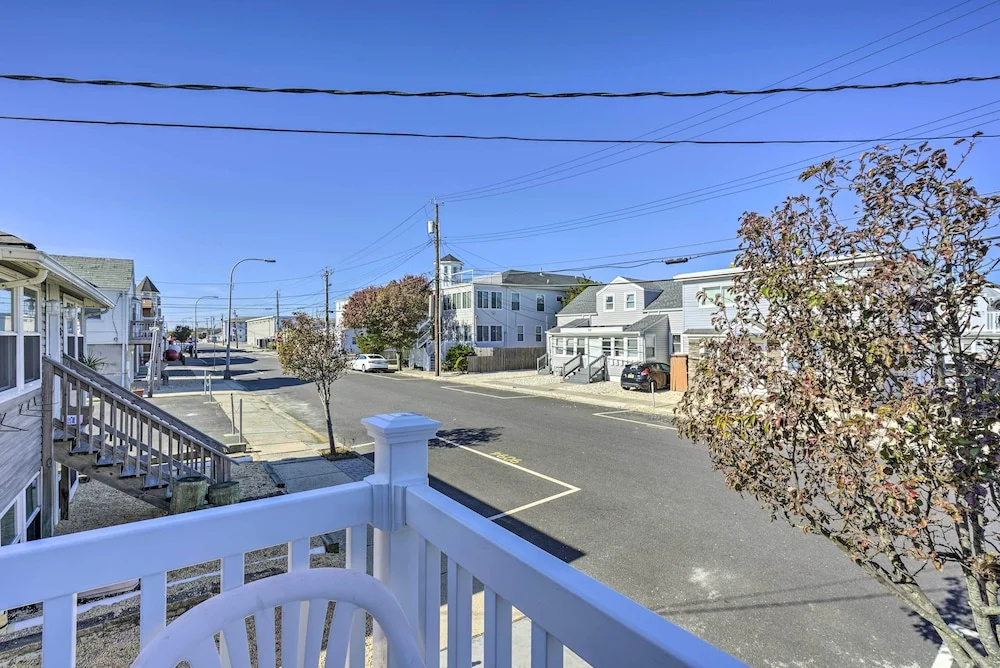 Jersey Apt - 1/2 Mi to Seaside Heights Beach