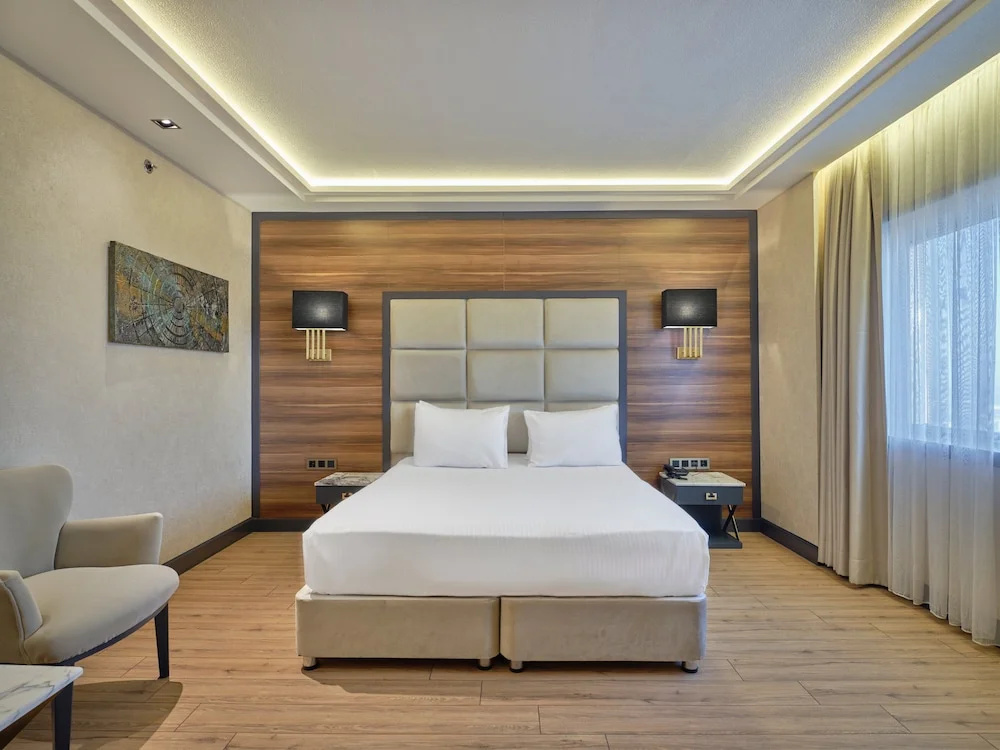 Superior Double room (full double bed)