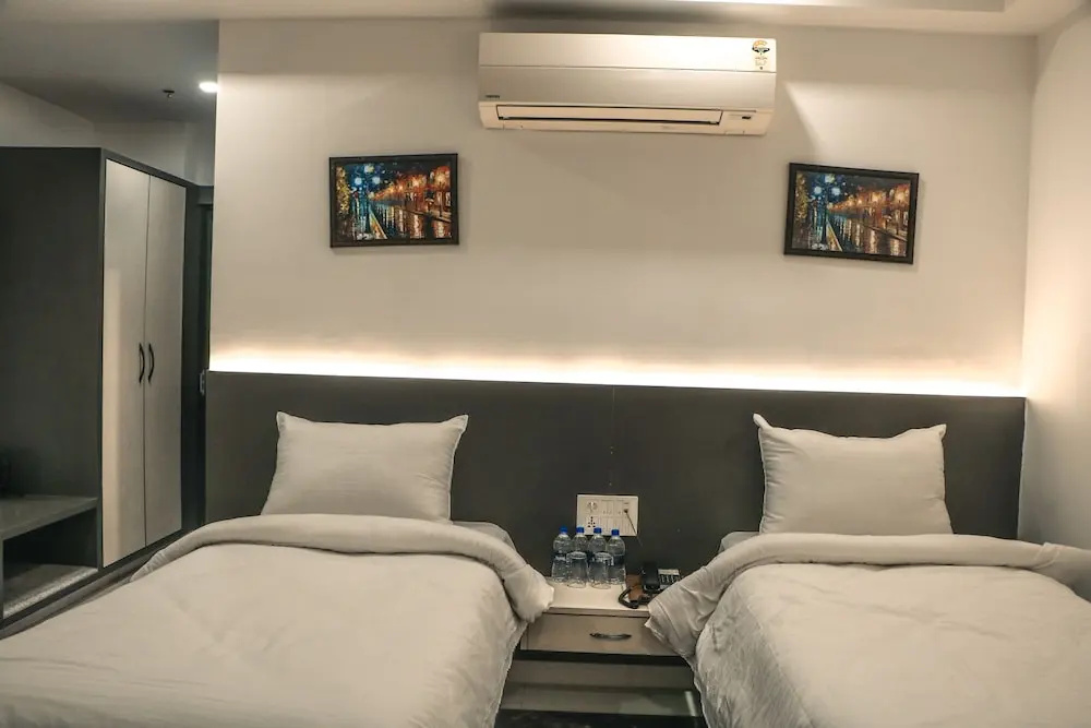 Hotel Madhushree - Chambres
