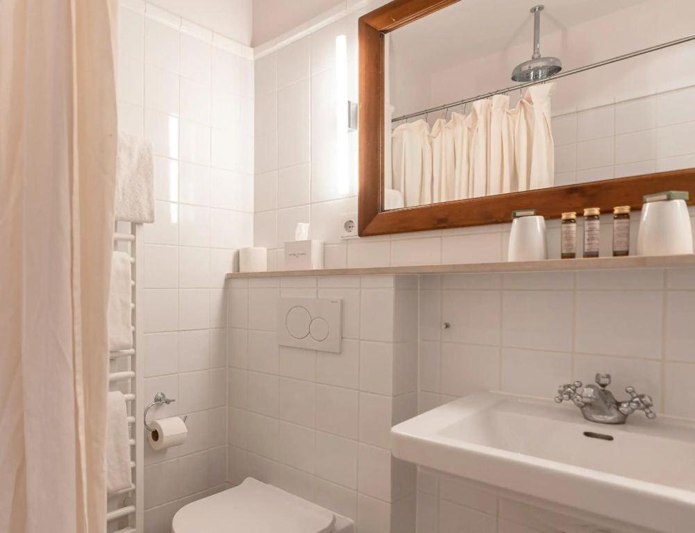 Hotel Olympic by null