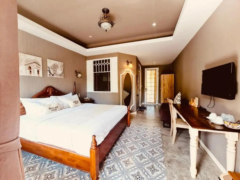 Standard Double room (full double bed)