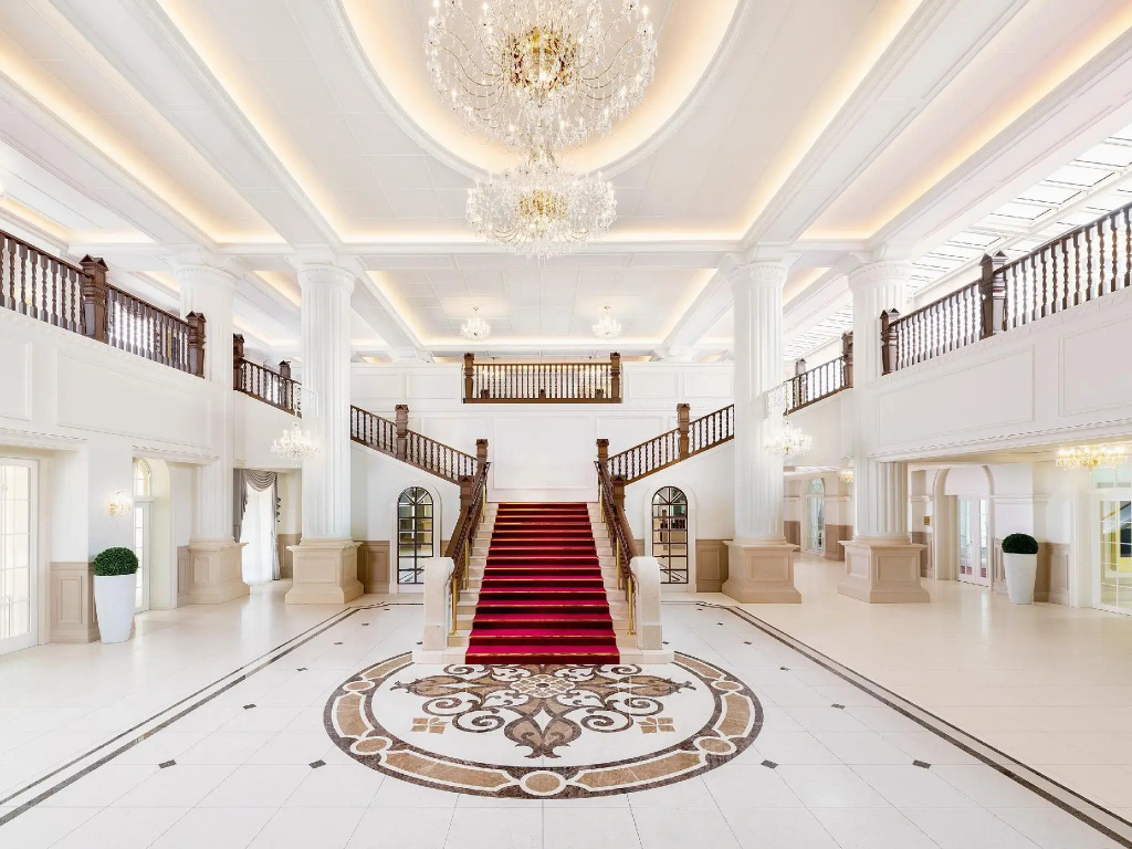 Lobby & Reception