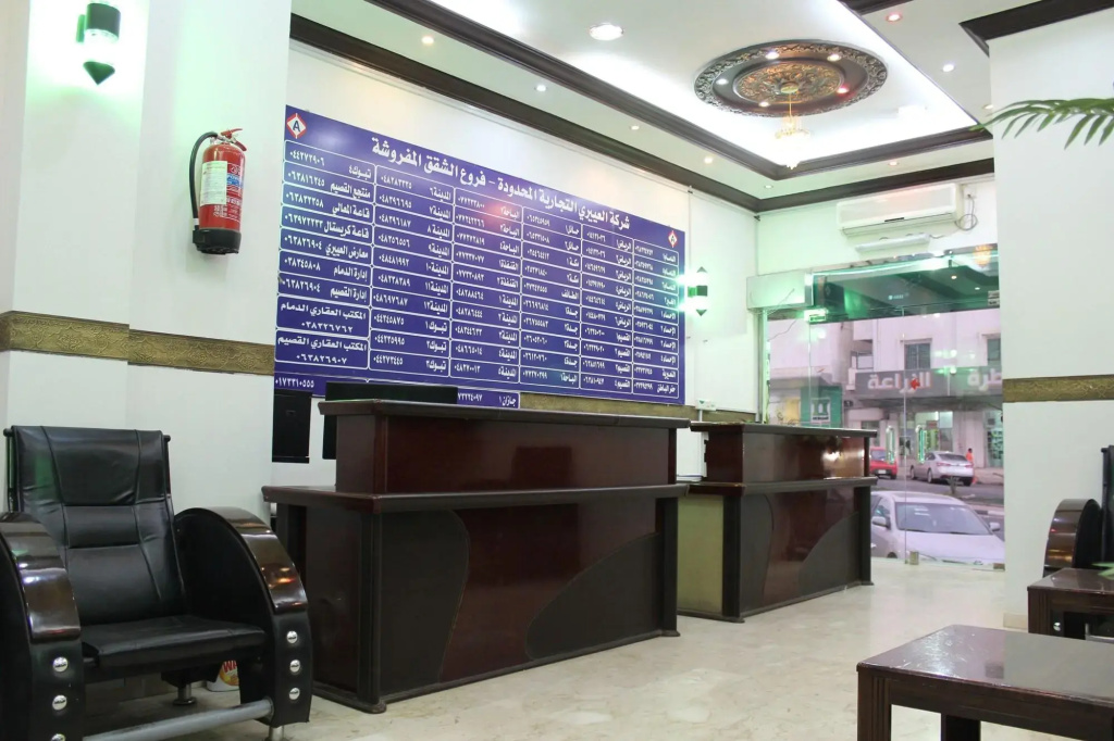 Al Eairy Furnished Apartments Al Baha 4 - фото 2