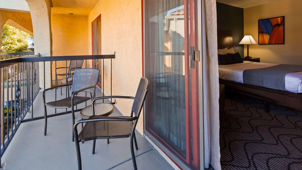 Best Western Plus Heritage Inn - фото 8