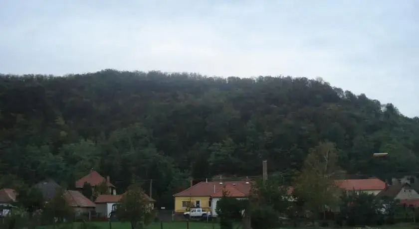 Hegyeskő Apartmanház - фото 6