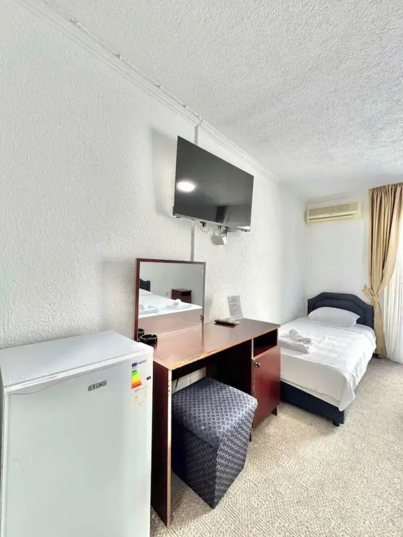 Comfort room