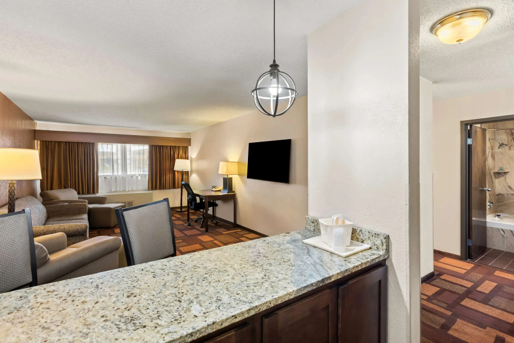 Best Western Tower West Lodge — фото 6