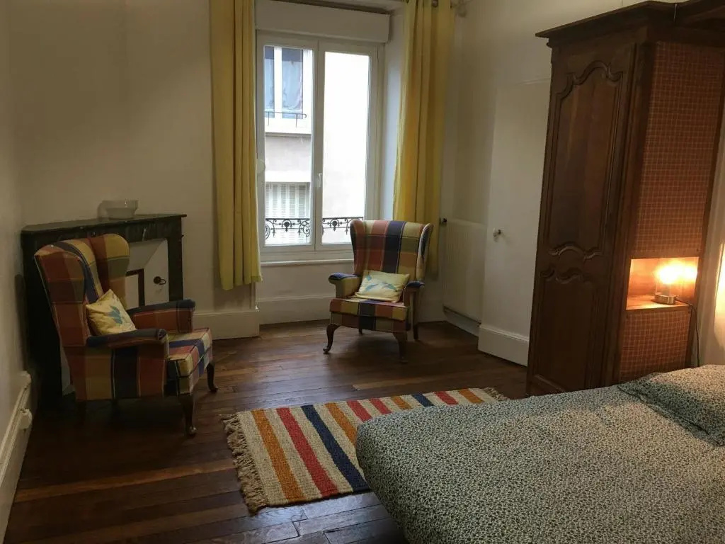 Voir la photo 3 — Appartement Toul, 5 pièces, 10 personnes - FR-1-584-114
