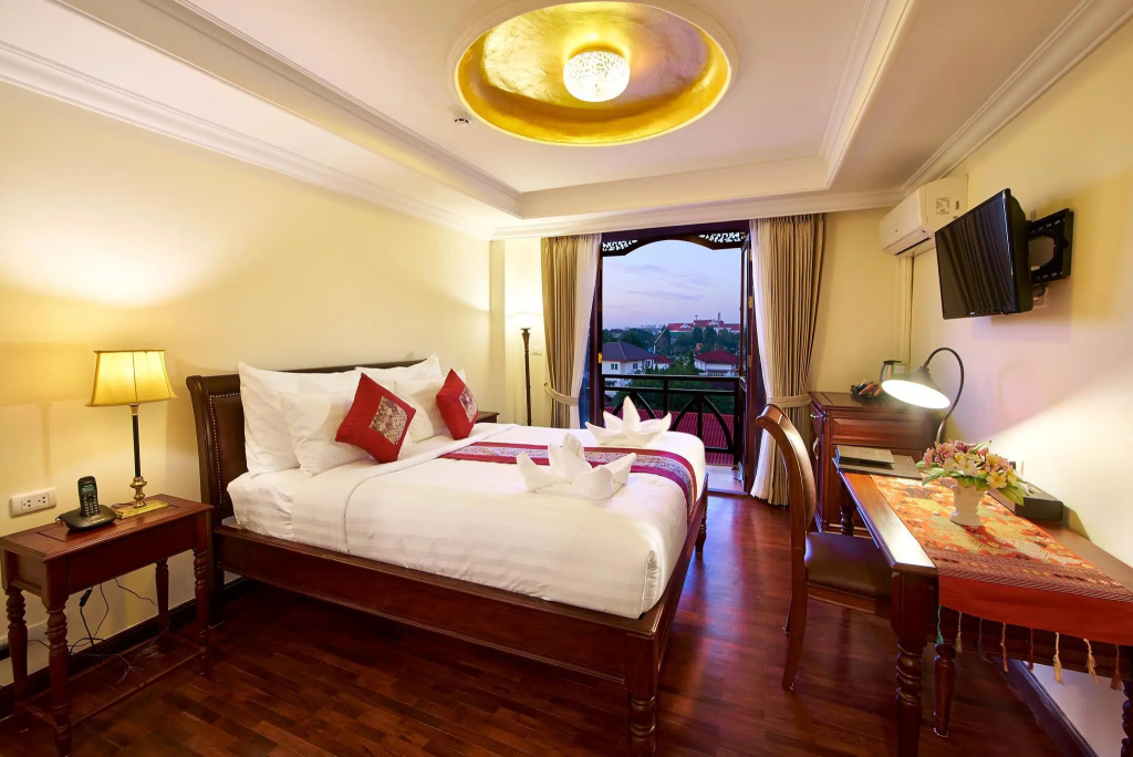 Superior Double room (full double bed)