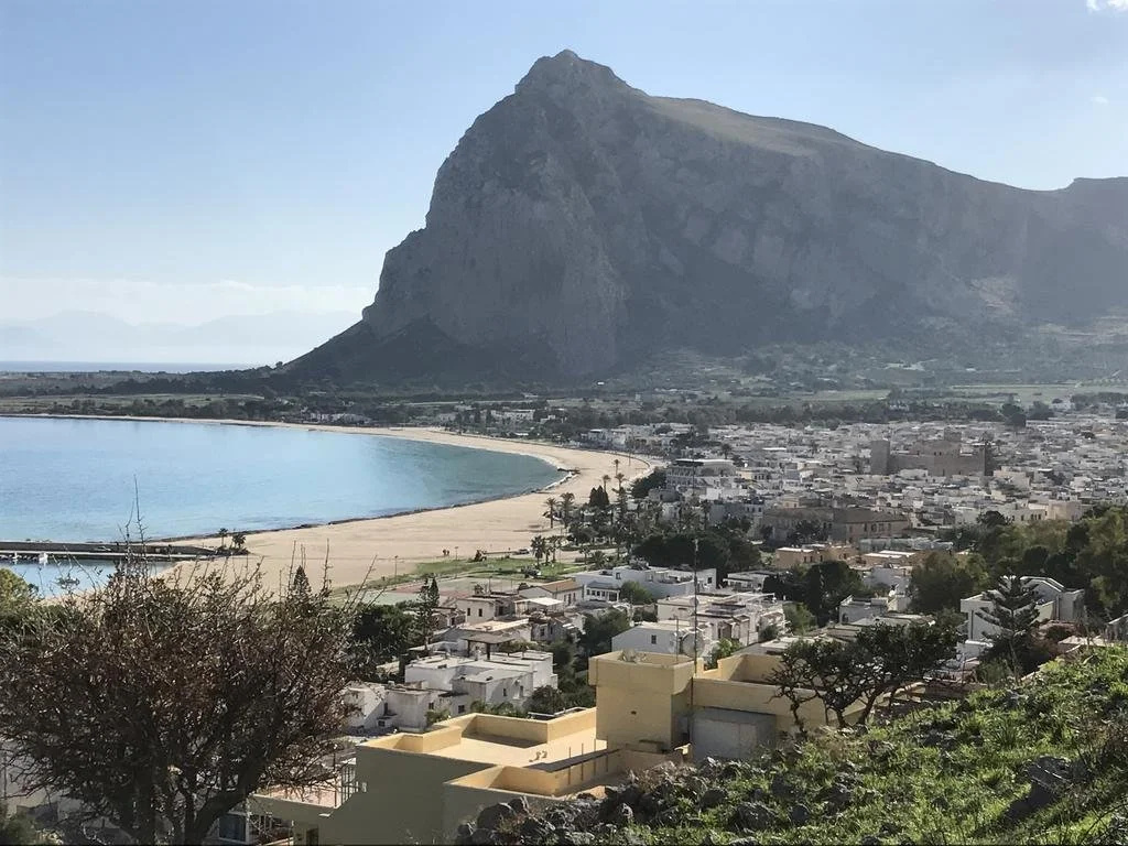 Beach & Waterfront