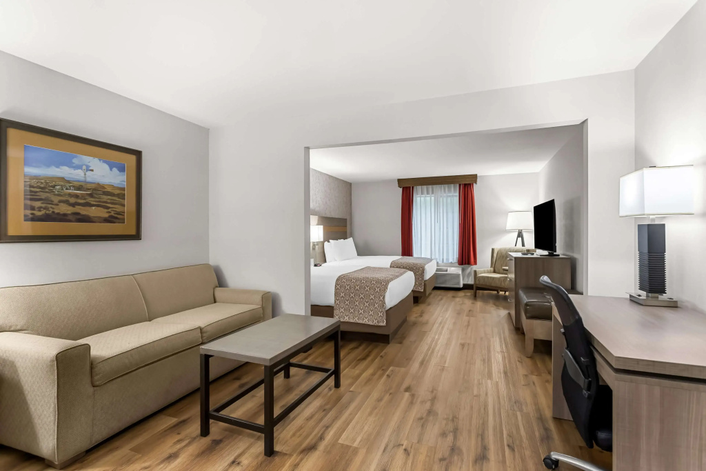 Quadruple Suite